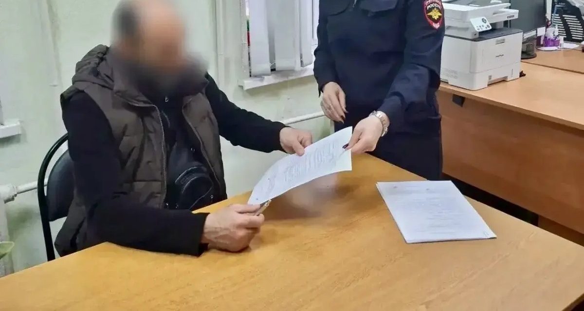 Ростовчане сняли сброс мусора с грузовика — нарушителя нашли и привлекли к ответственности