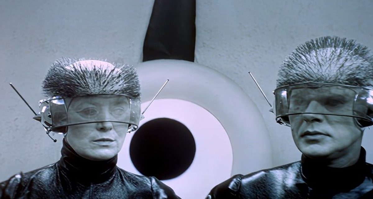 Модель OpenAI доказала, что плоскость нельзя раскрасить в пять цветов